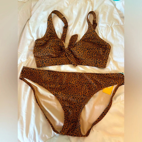 Kona Sol Other - NWT Kona Sol Leopard Bikini D/DD